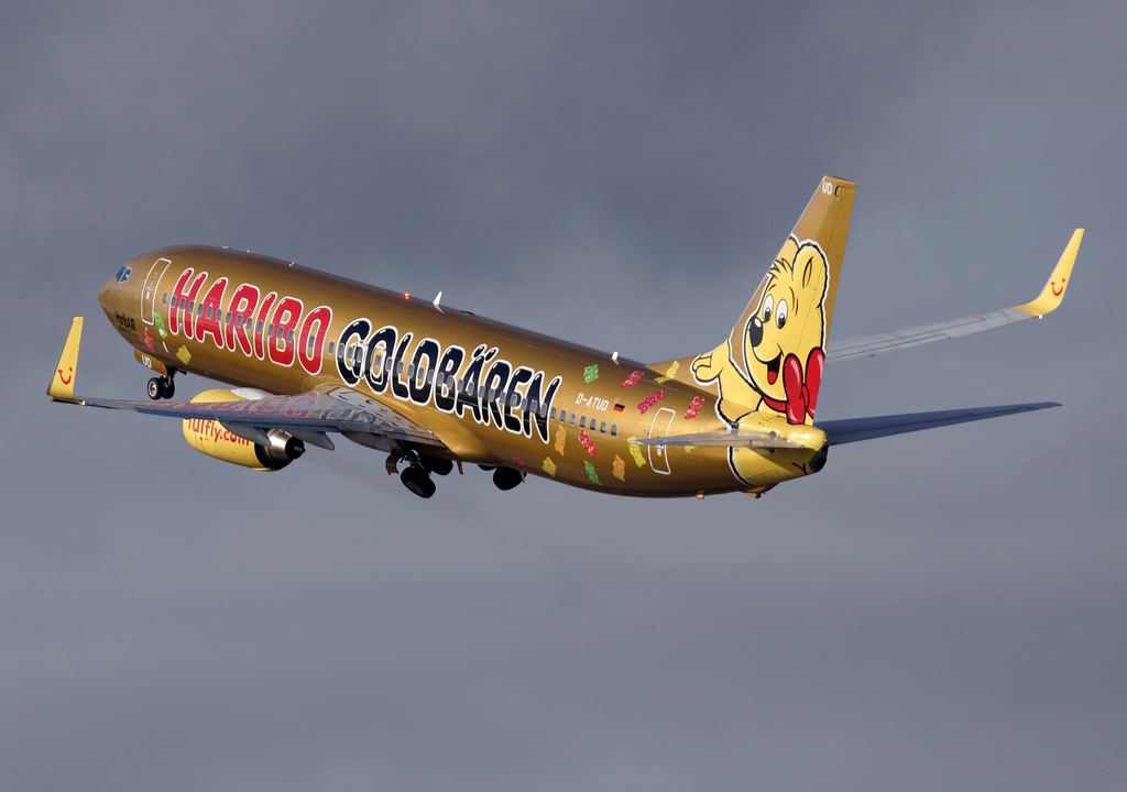 D-ATUD · Boeing 737-8K5(WL) · (STR / EDDS)
