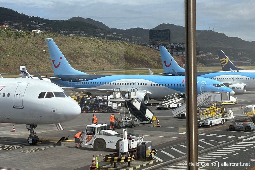 D-ATUN (41660) 2015 Boeing 737-8K5(WL)