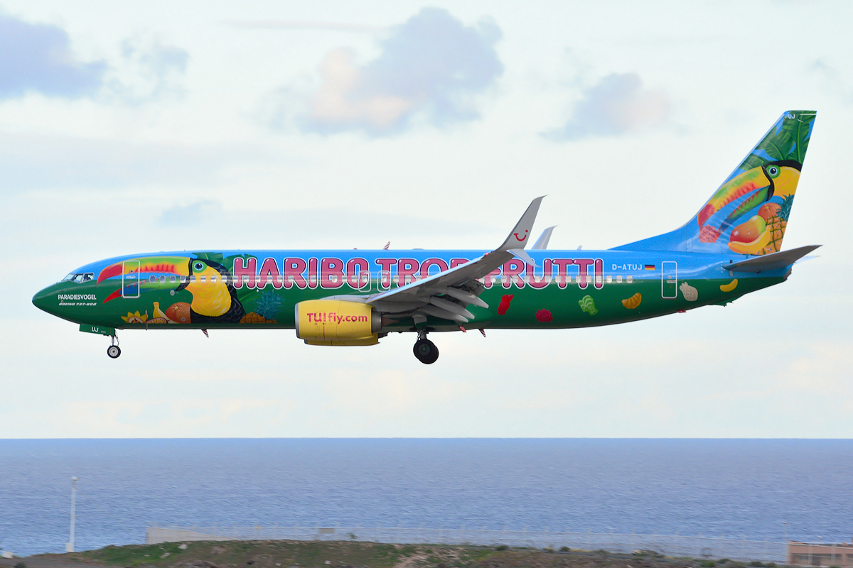 D-ATUJ · Boeing 737-8K5 · (LPA / GCLP)
