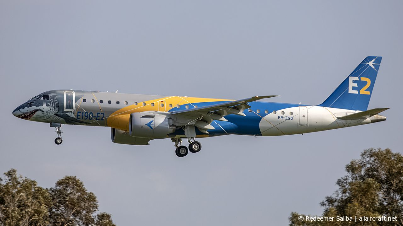 PR-ZGQ (19020004) Embraer 190-300STD