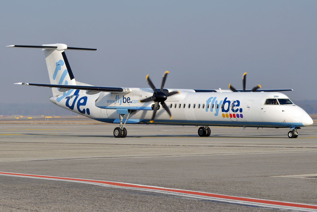 G-ECOH (4221) Bombardier Dash 8-Q402