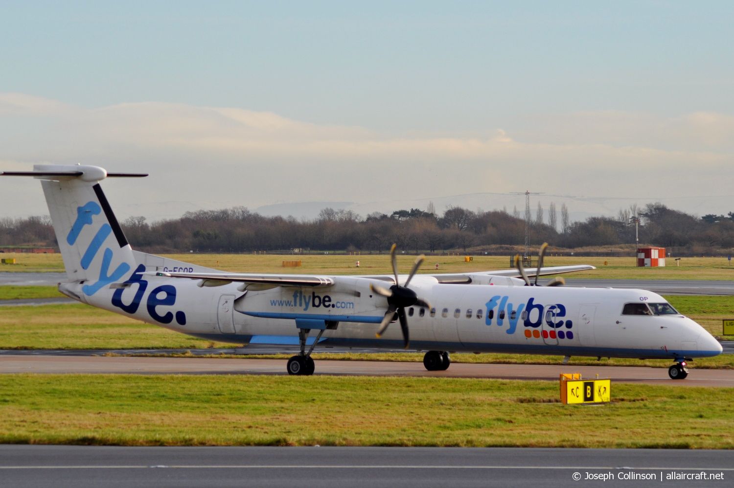 G-ECOP (4242) 2009 Bombardier Dash 8-Q402