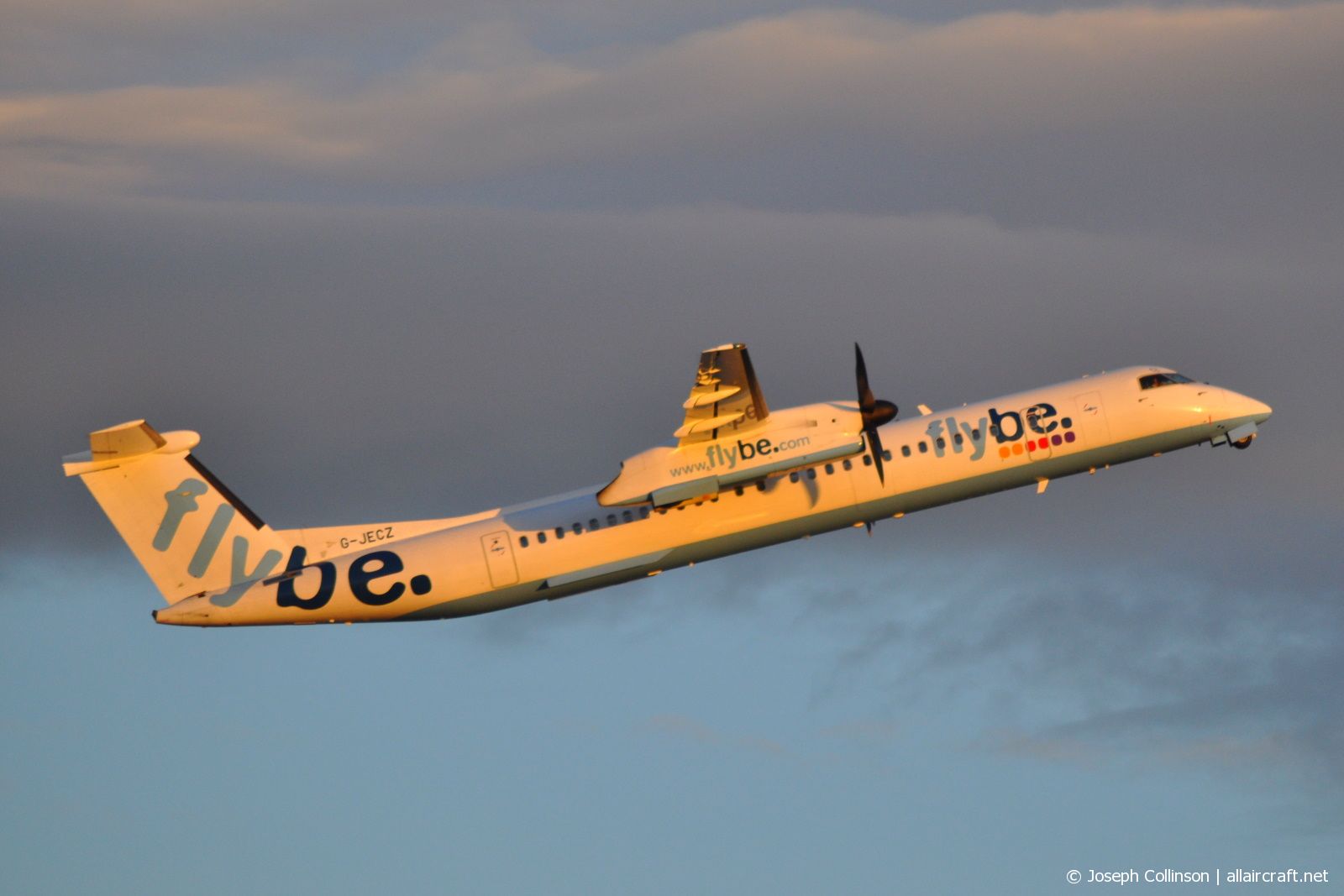 G-JECZ · Bombardier Dash 8-Q402 · (MAN / EGCC)