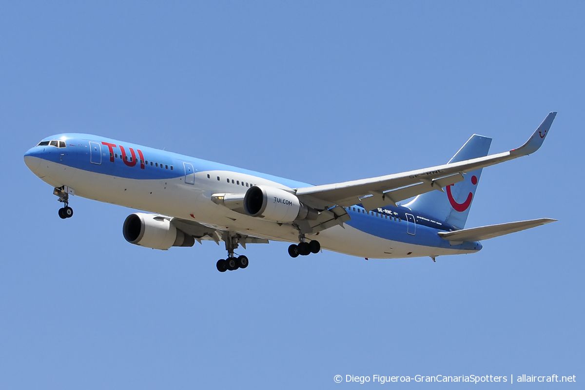 SE-RNC (28808) 1998 Boeing 767-304(ER)(WL)