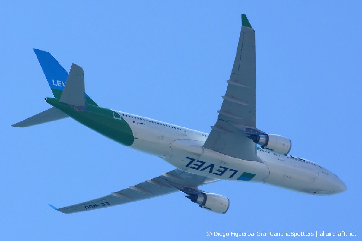 EC-MOU (1777) 2017 Airbus A330-202
