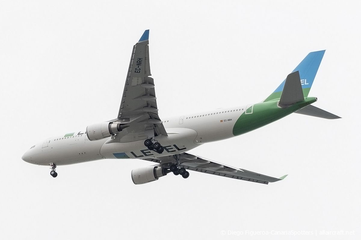 EC-NRH (1882) 2018 Airbus A330-202