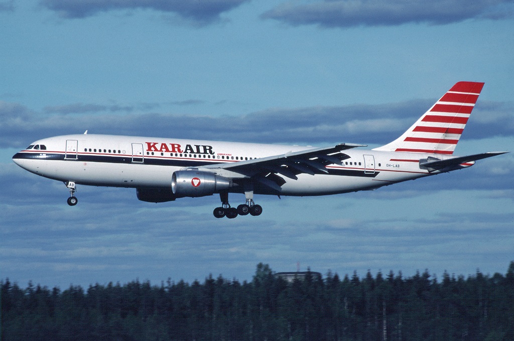 OH-LAB (302) 1984 Airbus A300B4-203