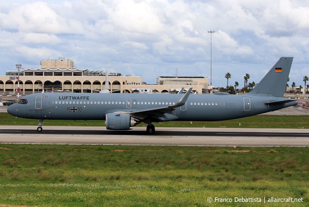 15+10 (10613) 2021 Airbus A321-251NX