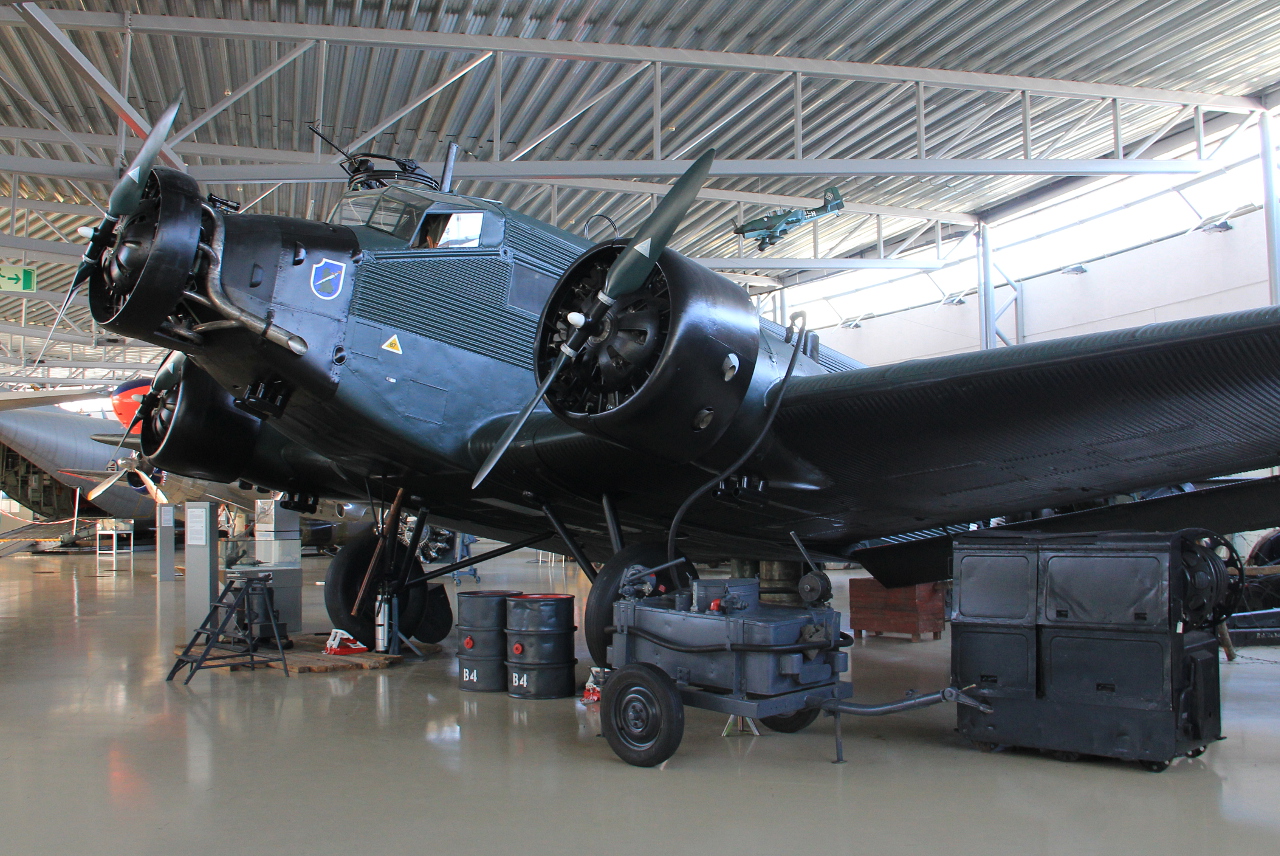 6657 · Junkers Ju.52/3mg4e · (OSL / ENGM)