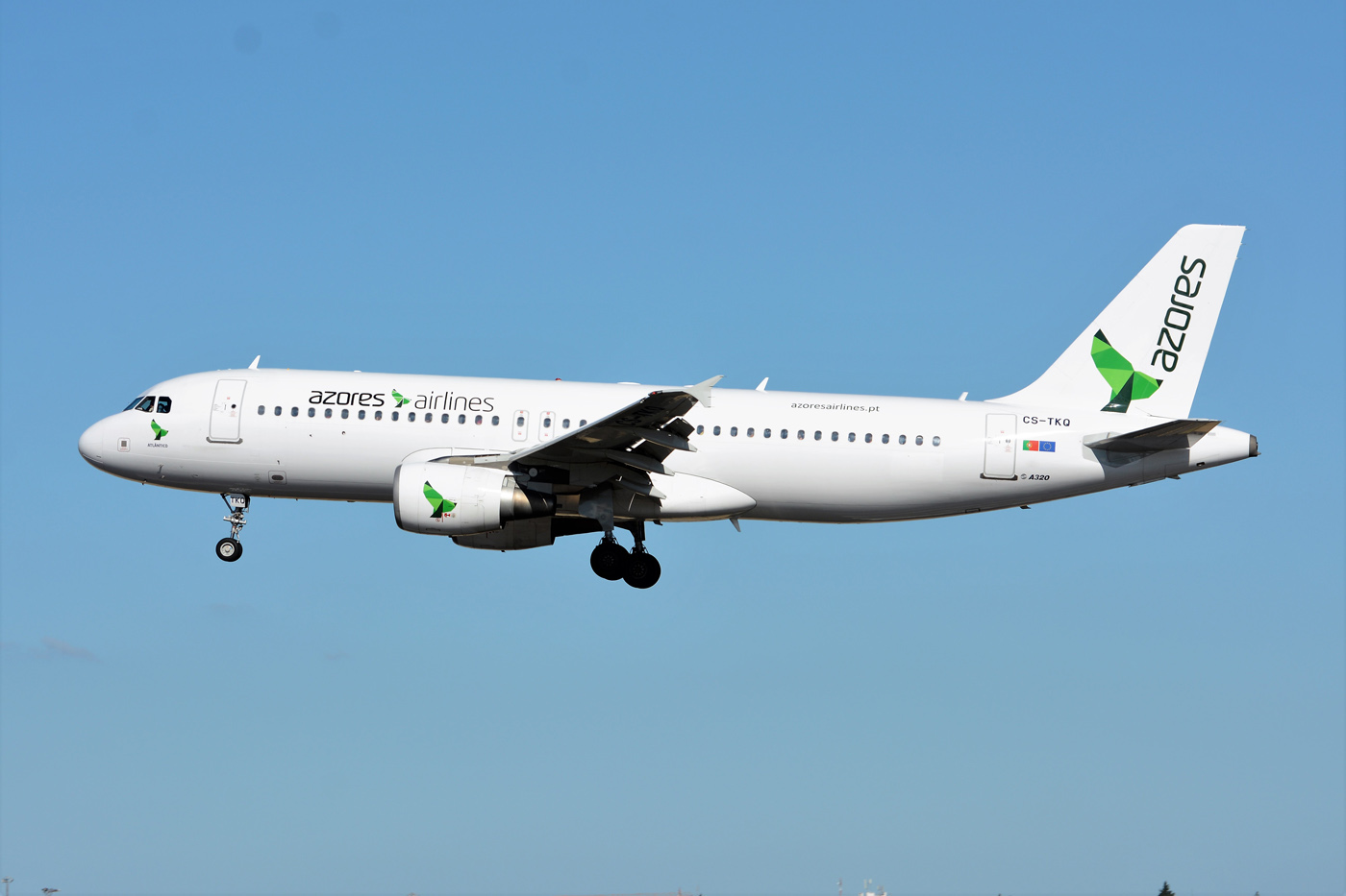CS-TKQ · Airbus A320-214 · (LIS / LPPT)
