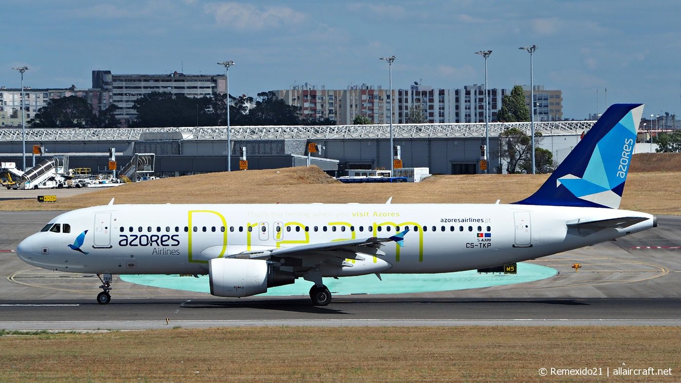 CS-TKP (2011) 2003 Airbus A320-214