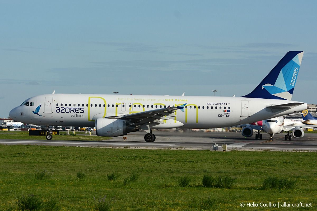 CS-TKP (2011) 2003 Airbus A320-214