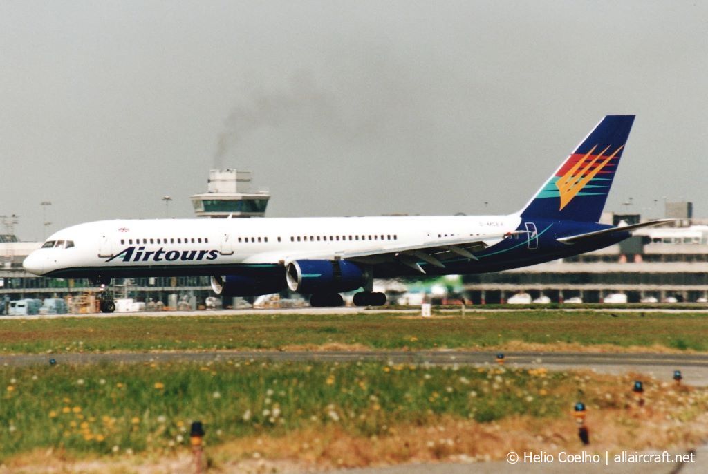 G-MCEA (22200) 1983 Boeing 757-225