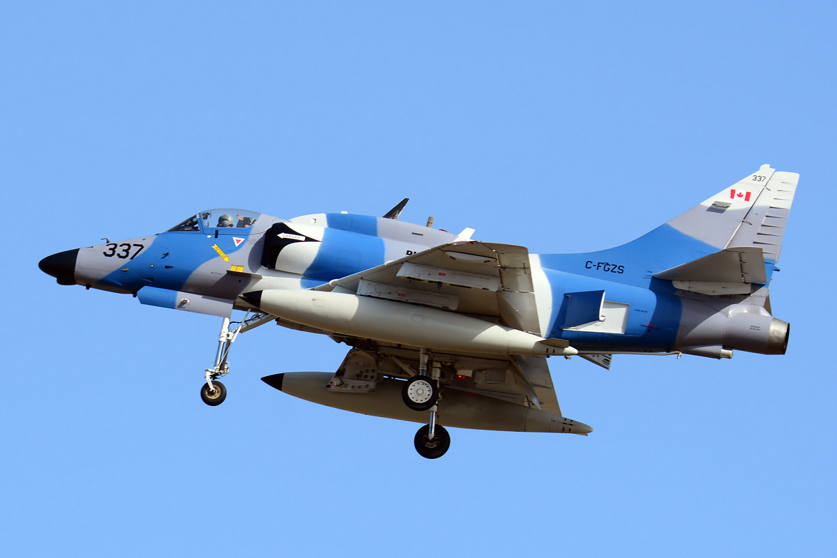 C-FGZS (MSN 14349) McDonnell Douglas A-4N Skyhawk