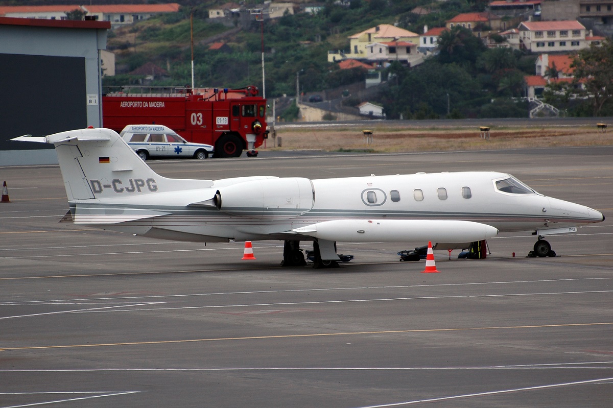 D-CJPG · Learjet 35A · (FNC / LPMA)