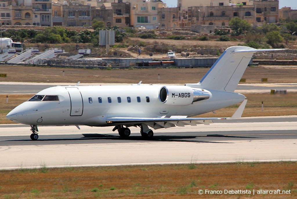M-ABGS · Bombardier Challenger 605 · (MLA / LMML)