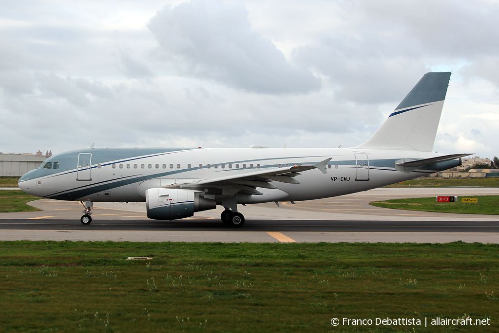 VP-CMJ · Airbus A319-111 · (MLA / LMML)