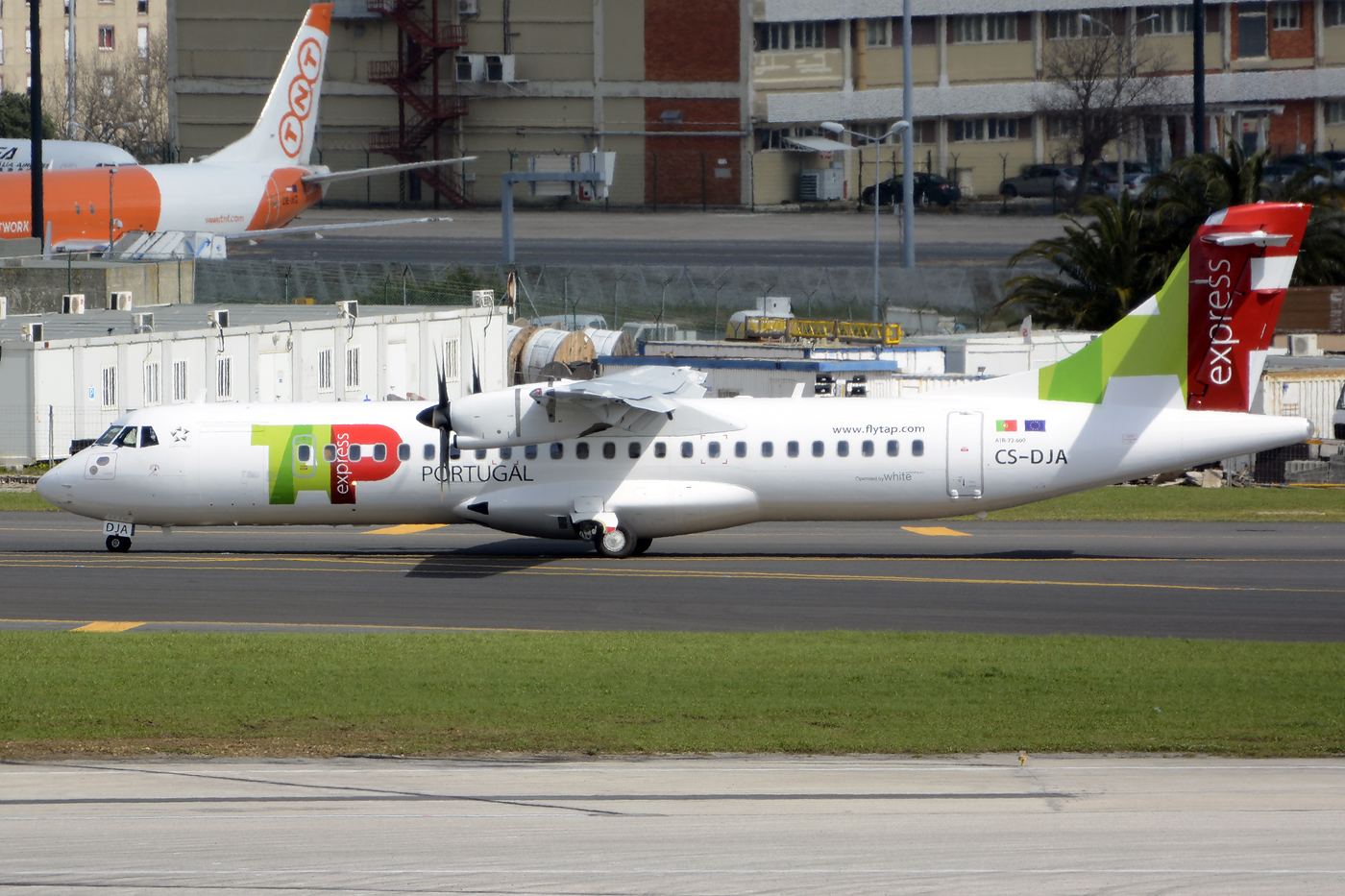 CS-DJA · ATR 72-600 · (LIS / LPPT)