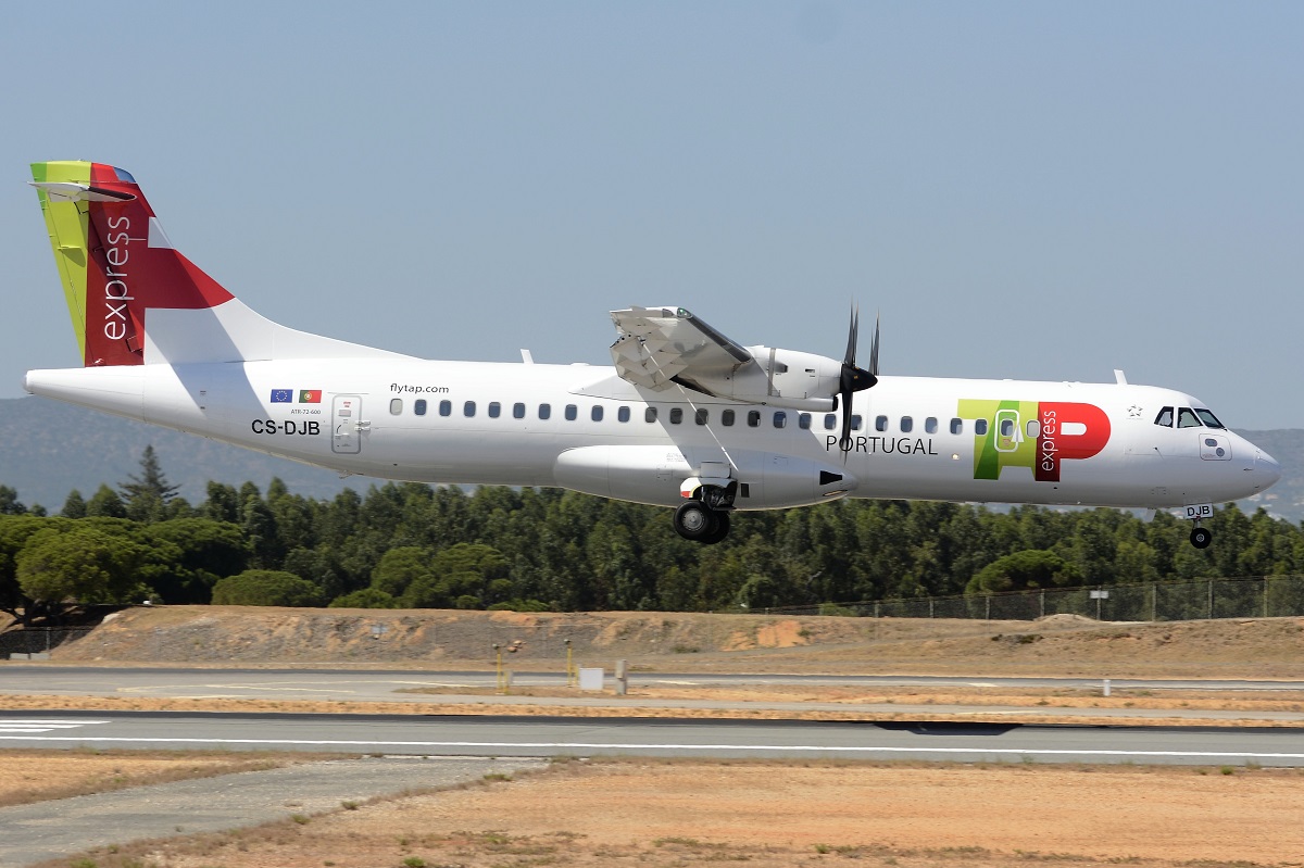 CS-DJB (1305) 2016 ATR-72-600
