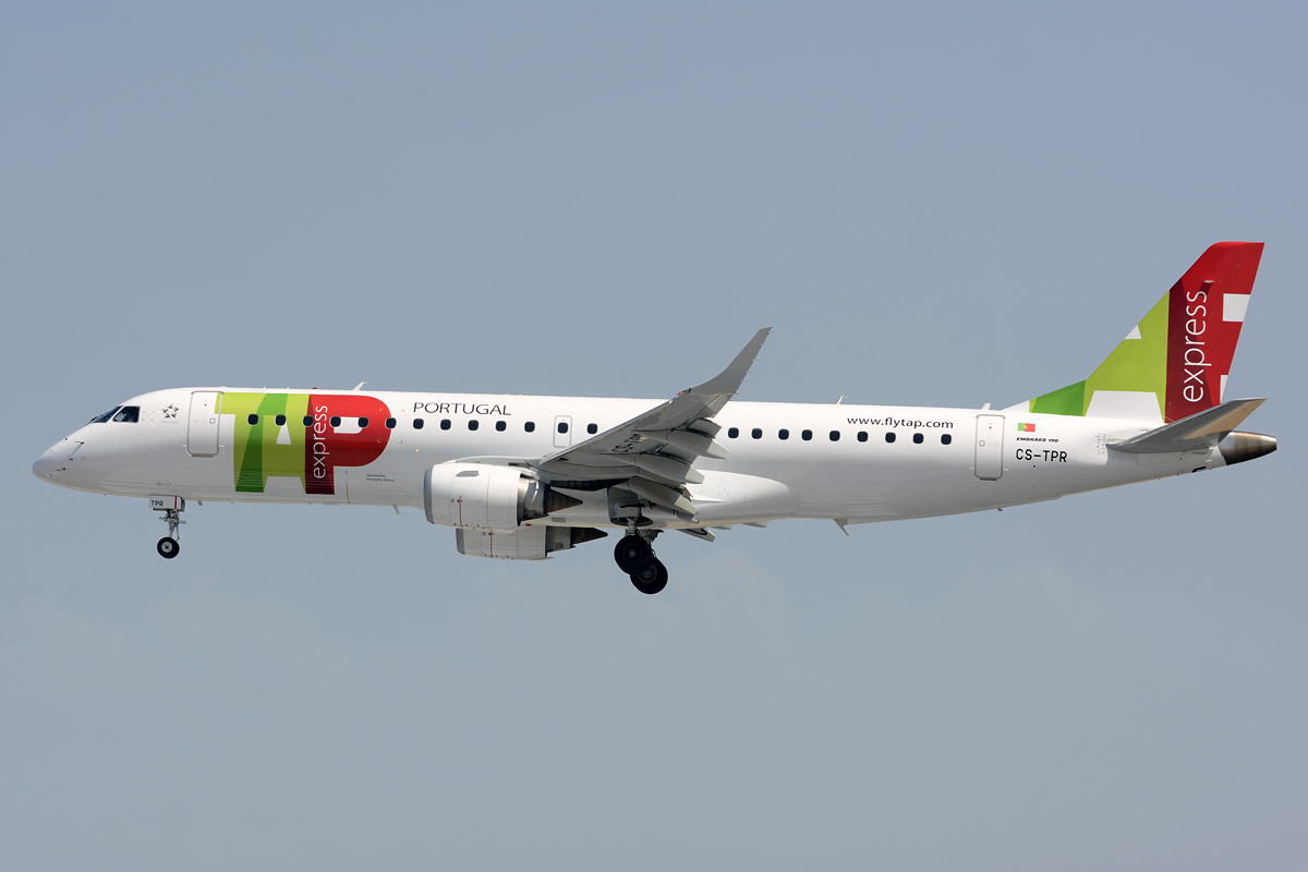CS-TPR (19000460) Embraer 190-100LR