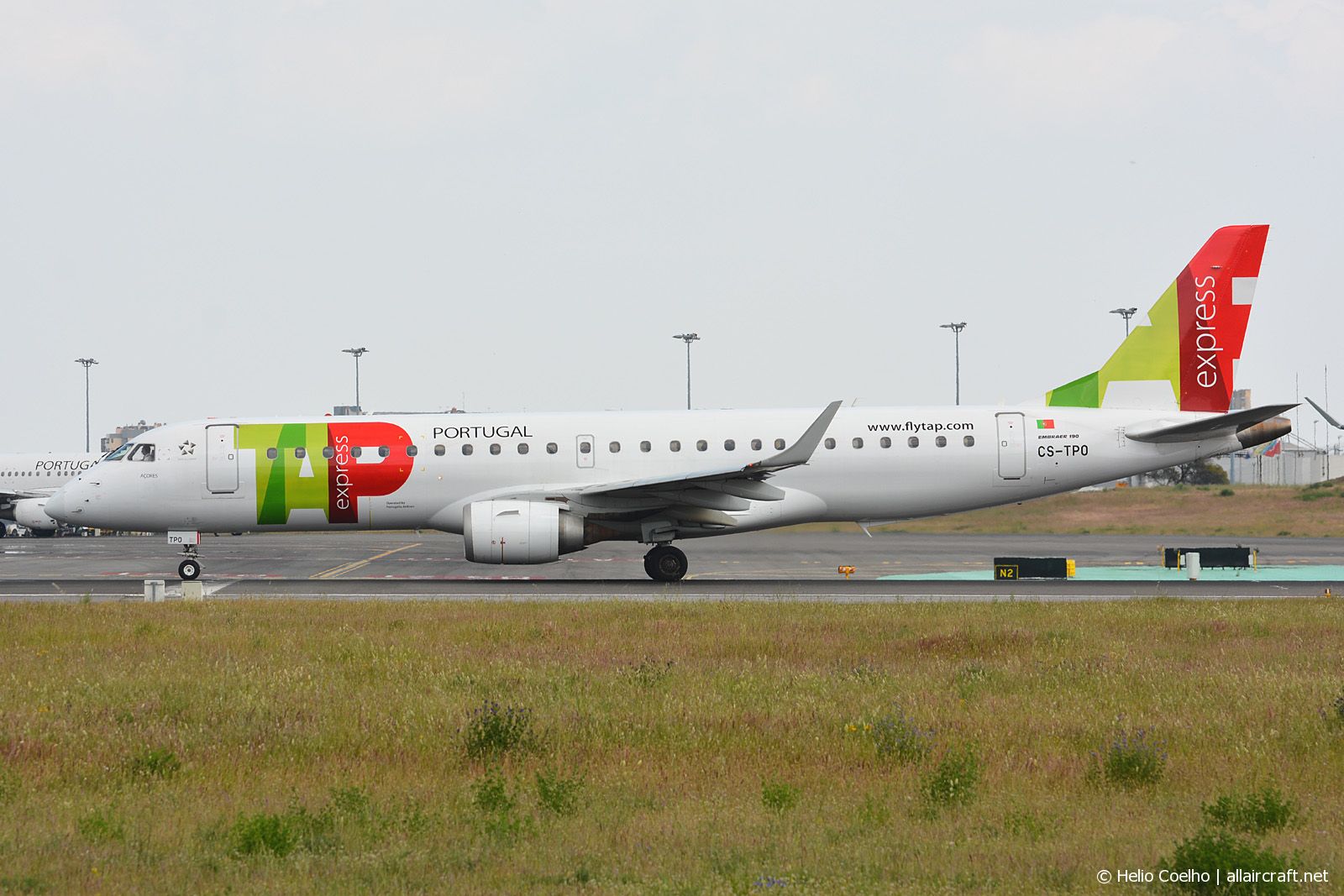 CS-TPO · Embraer 190-100LR · (LIS / LPPT)