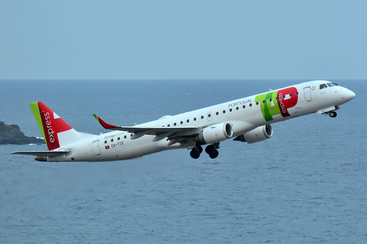 CS-TTZ · Embraer 190-200IGW · (LPA / GCLP)