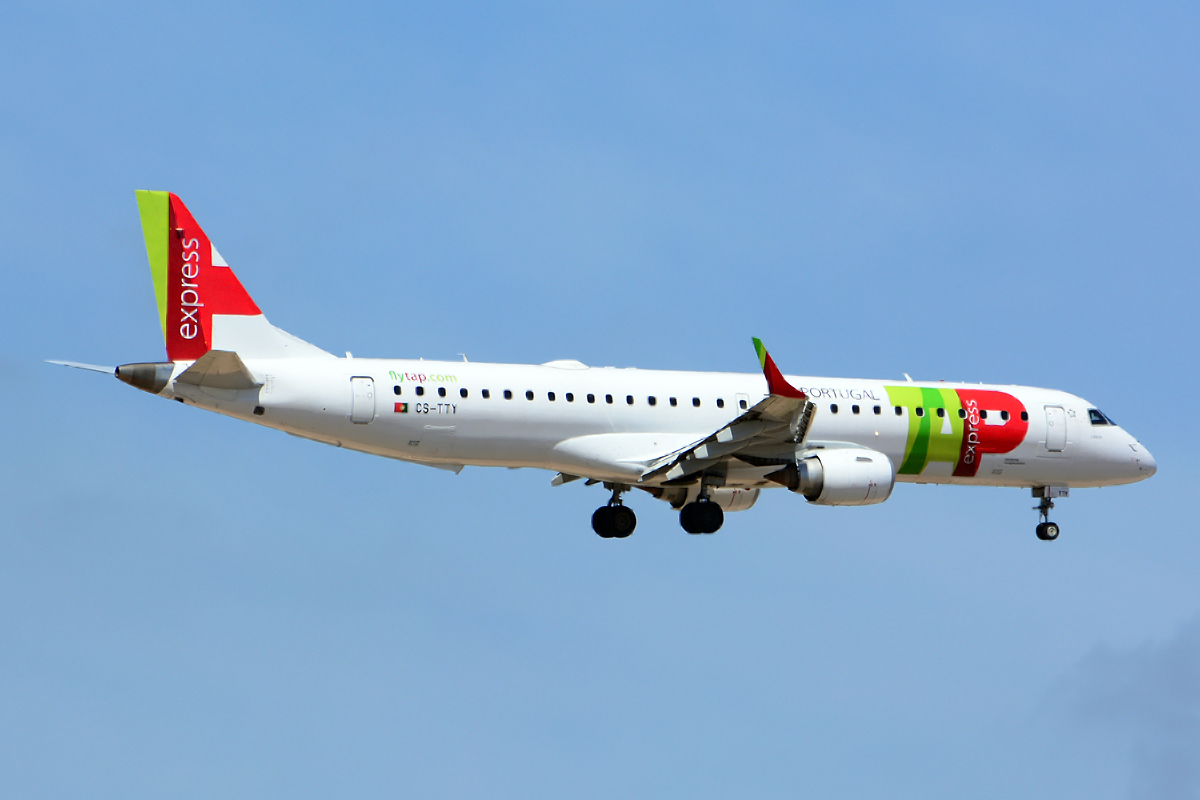 CS-TTY (19000609) Embraer 190-200IGW