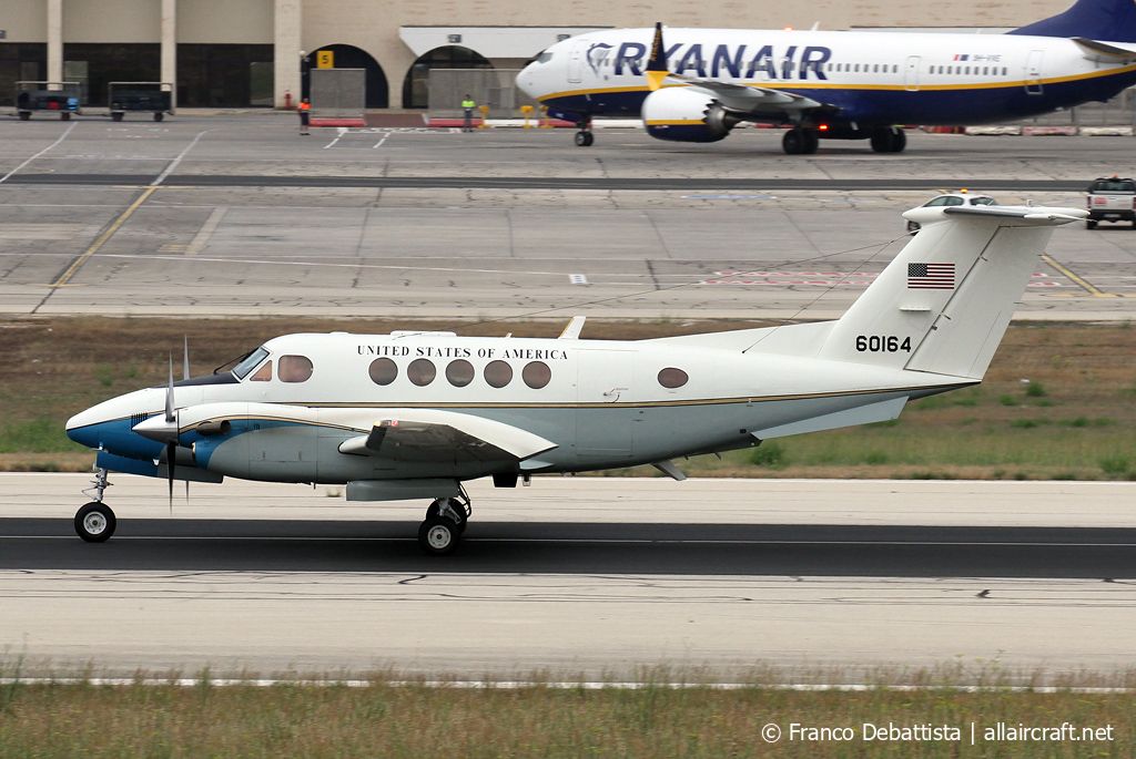 76-0164 (BD-21) 1976 Beechcraft C-12F Huron
