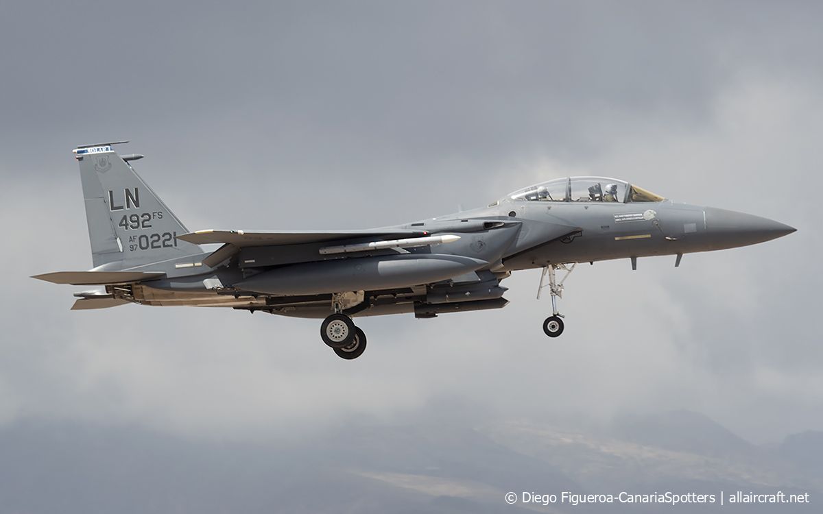 97-0221 (1359/E220) 1997 Boeing F-15E Strike Eagle