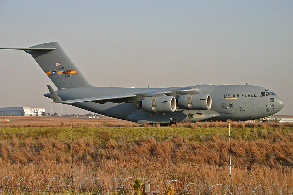 01-0188 · Boeing C-17A Globemaster III · (JNB / FAJS)