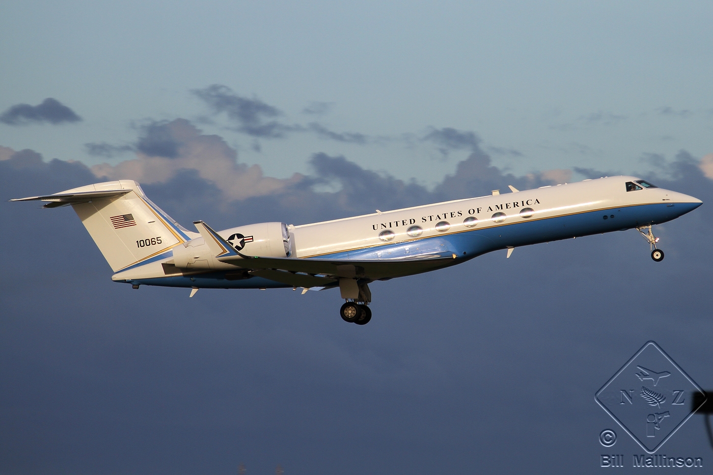 01-0065 · Gulfstream Aerospace C-37A · (SYD / YSSY)