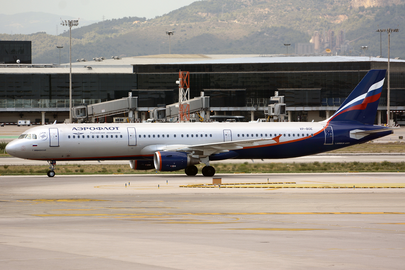 VP-BOE · Airbus A321-211 · (BCN / LEBL)