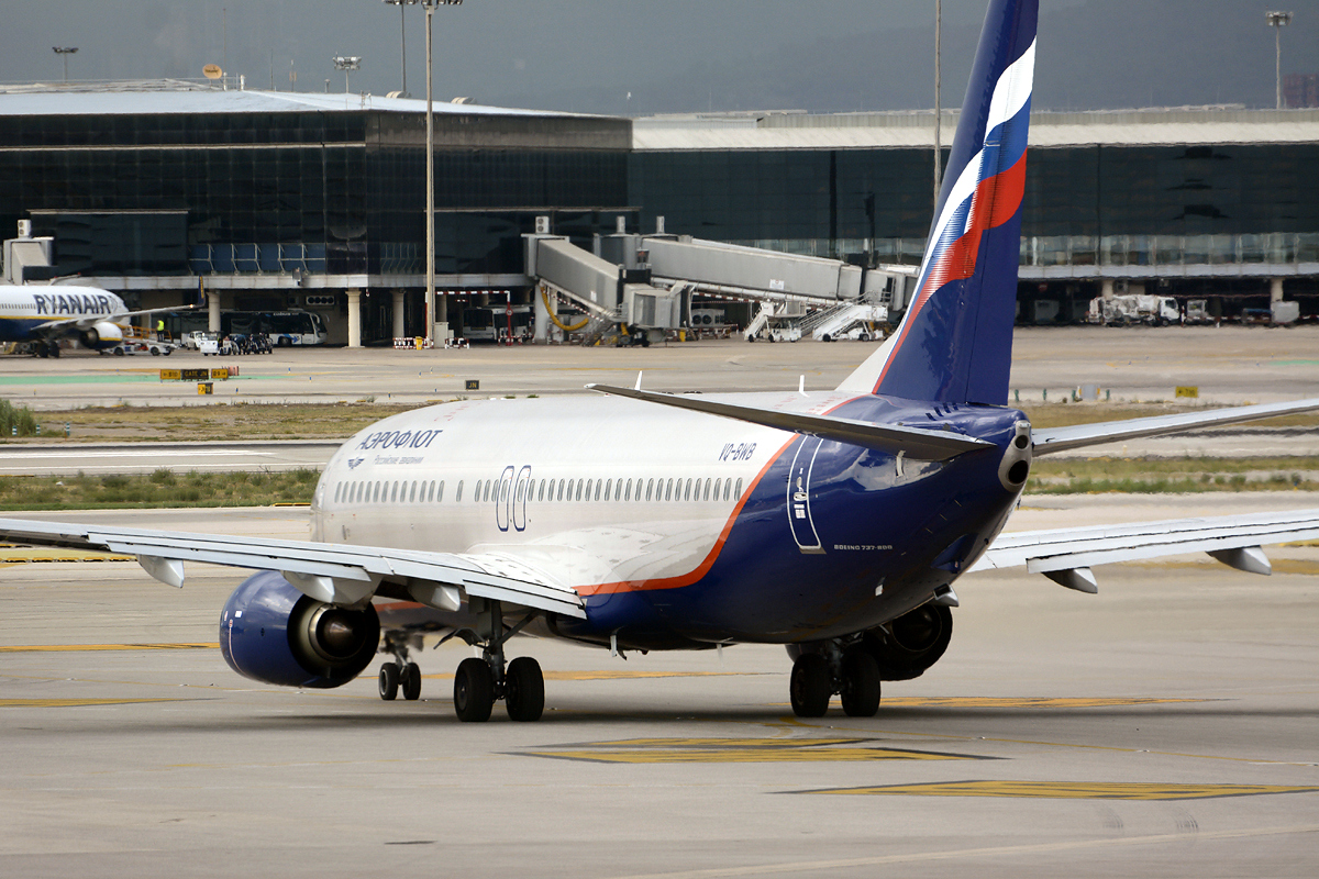 VQ-BWB · Boeing 737-8LJ(WL) · (BCN / LEBL)