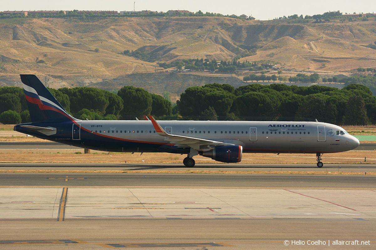 VP-BTK · Airbus A321-211 · (MAD / LEMD)