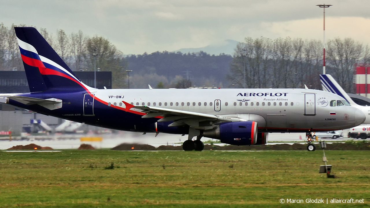 VP-BWJ (2179) 2004 Airbus A319-111