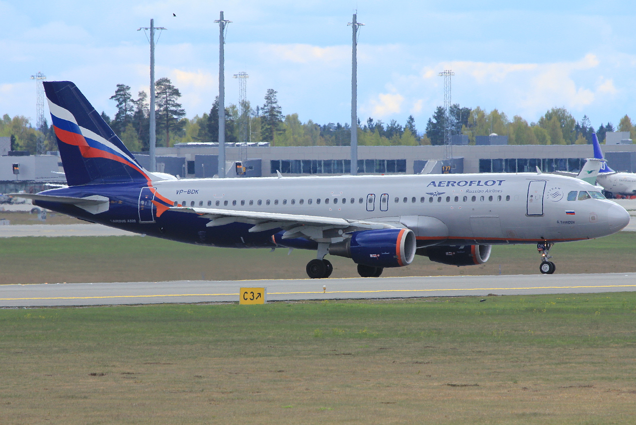 VP-BDK · Airbus A320-214 · (OSL / ENGM)