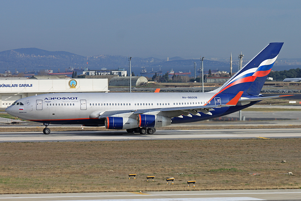RA-96008 · Ilyushin Il-96-300 · (IST / LTBA)