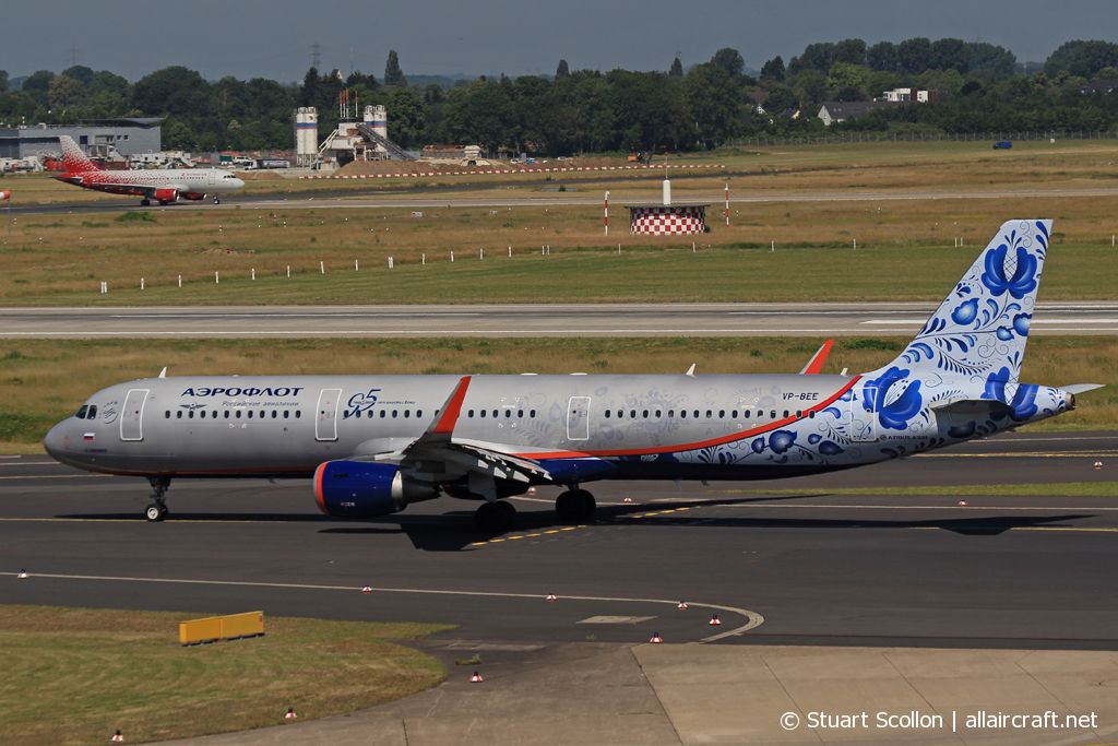 VP-BEE (cn 6726) Airbus A321-211