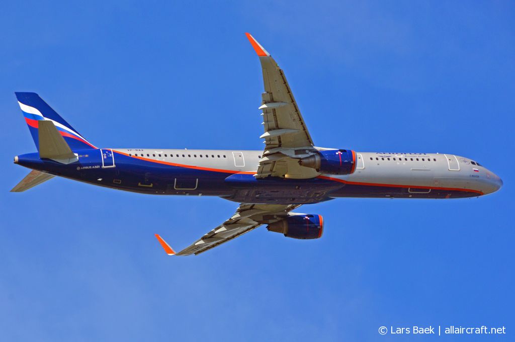 VP-BAX (cn 7084) Airbus A321-211
