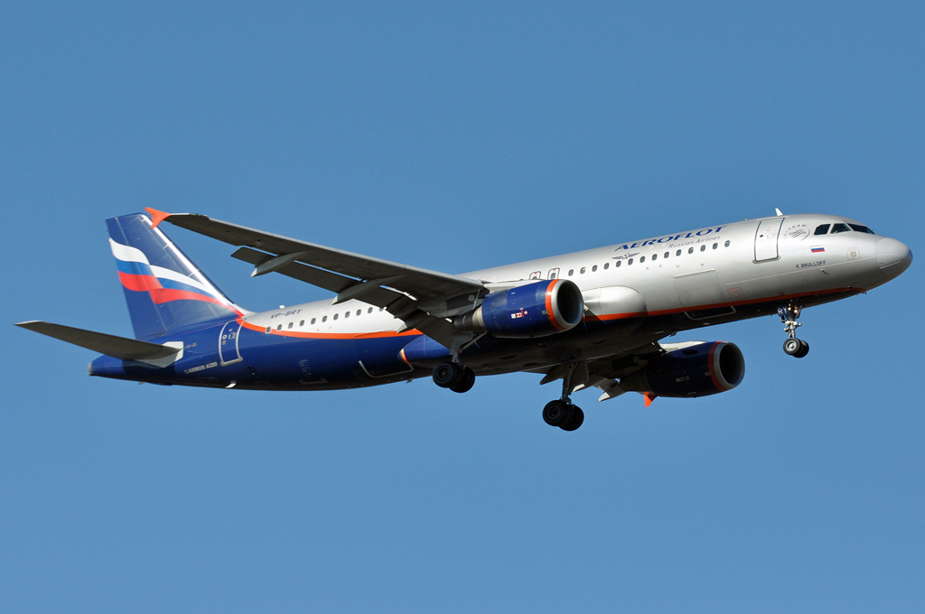VP-BRY (cn 3052) Airbus A320-214