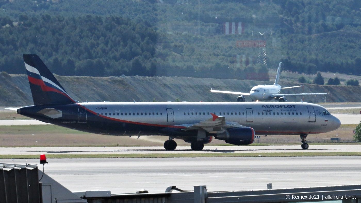 VQ-BHM (cn 4500) Airbus A321-211