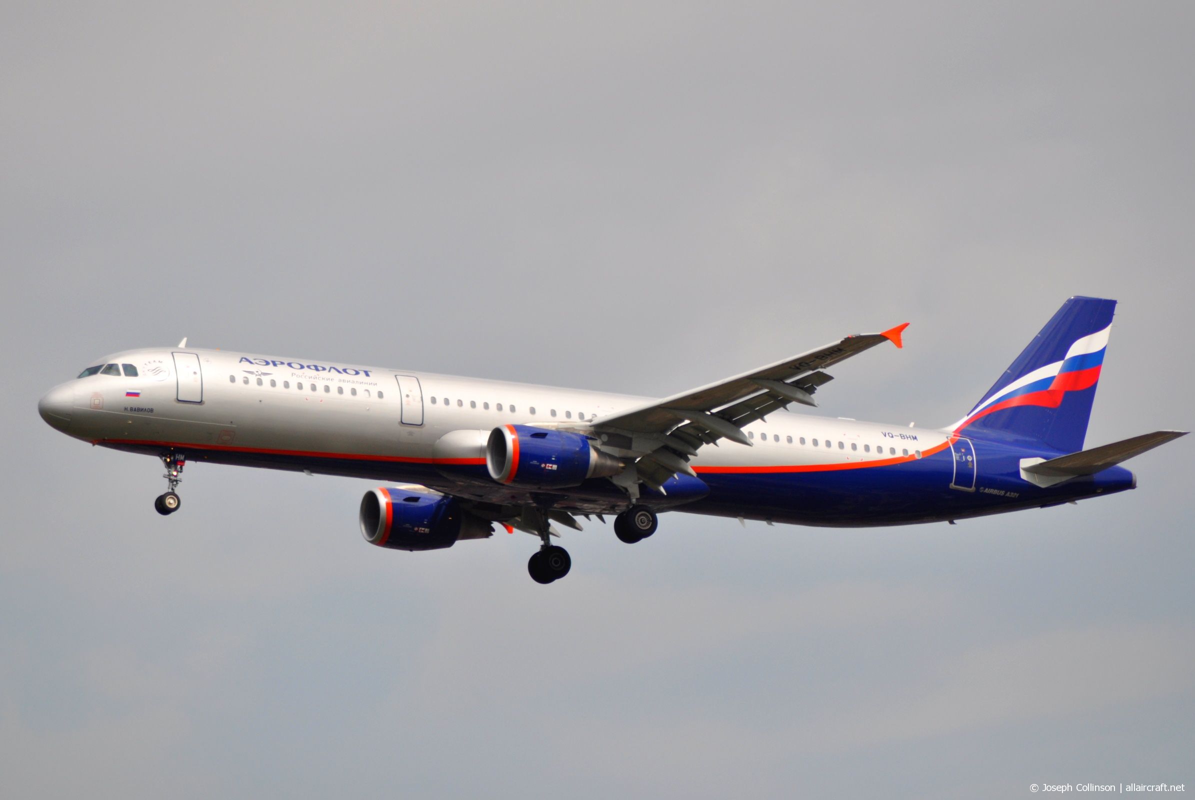 VQ-BHM · Airbus A321-211 · (LHR / EGLL)
