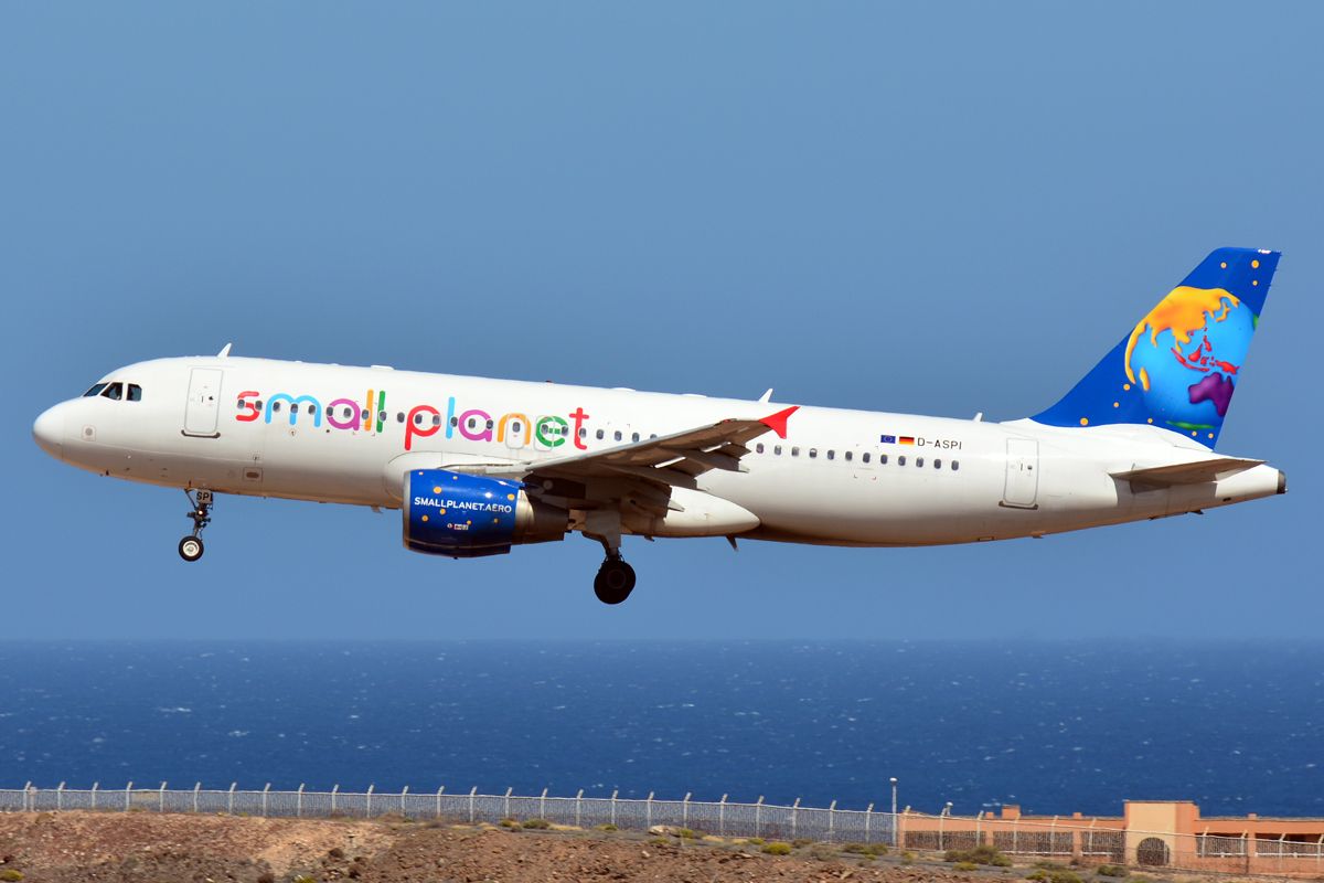 D-ASPI (1054) 1999 Airbus A320-214