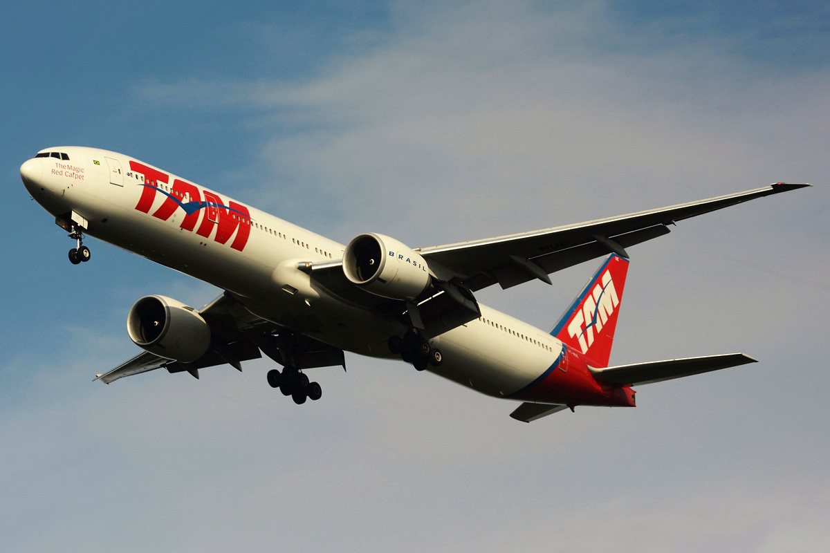 PT-MUE (38886) 2012 Boeing 777-32WER