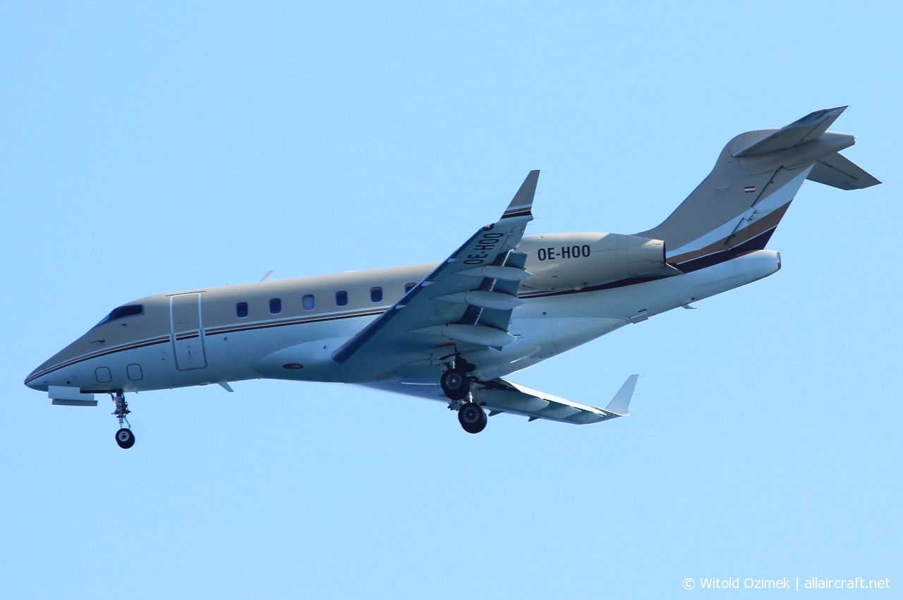 OE-HOO · Bombardier BD-100-1A10 Challenger 300 · (HER / LGIR)