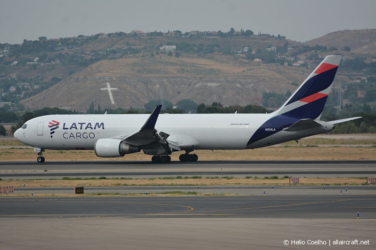 N534LA (32572) 2001 Boeing 767-316F(ER)(WL)