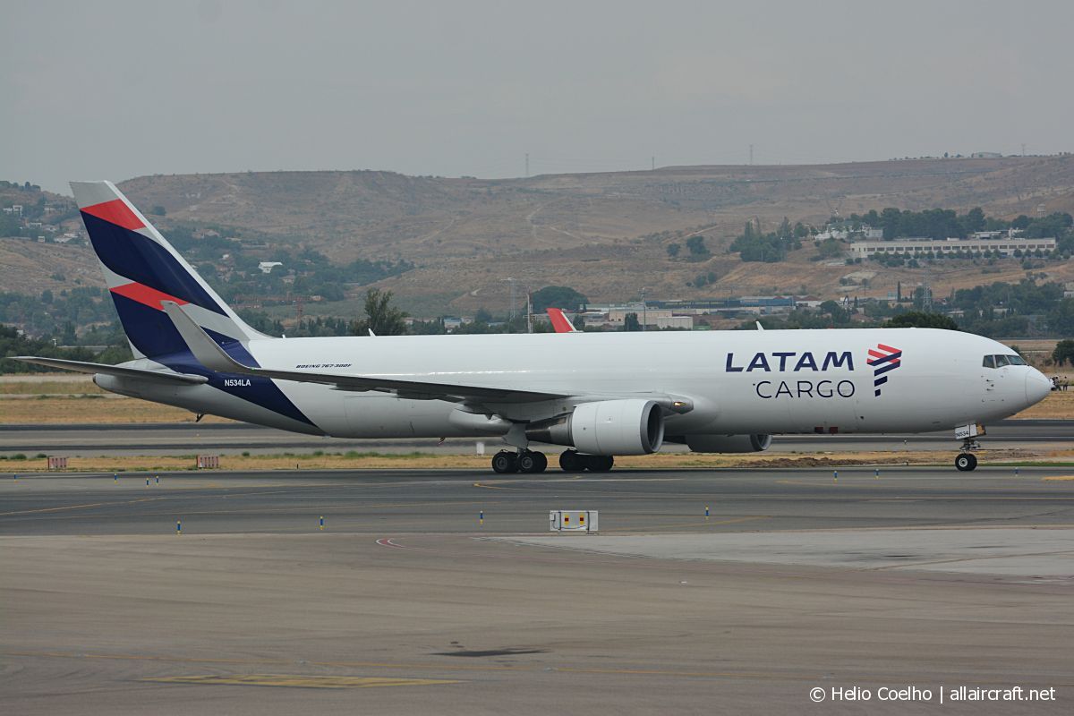 N534LA (32572) 2001 Boeing 767-316F(ER)(WL)