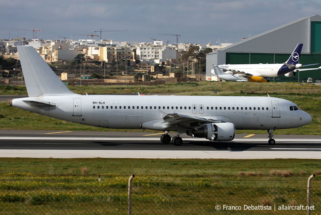 9H-SLH (3425) 2008 Airbus A320-214
