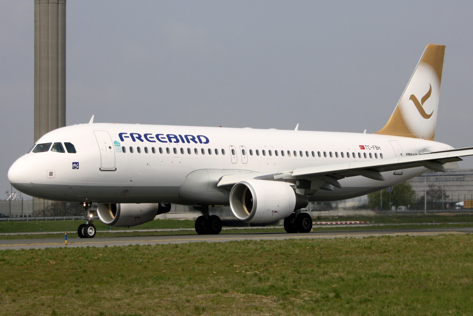 TC-FBH (4207) 2010 Airbus A320-214
