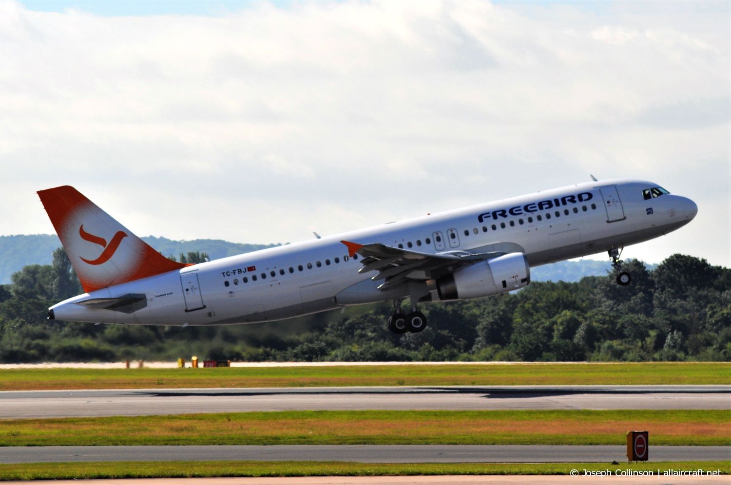 TC-FBJ · Airbus A320-232 · (MAN / EGCC)